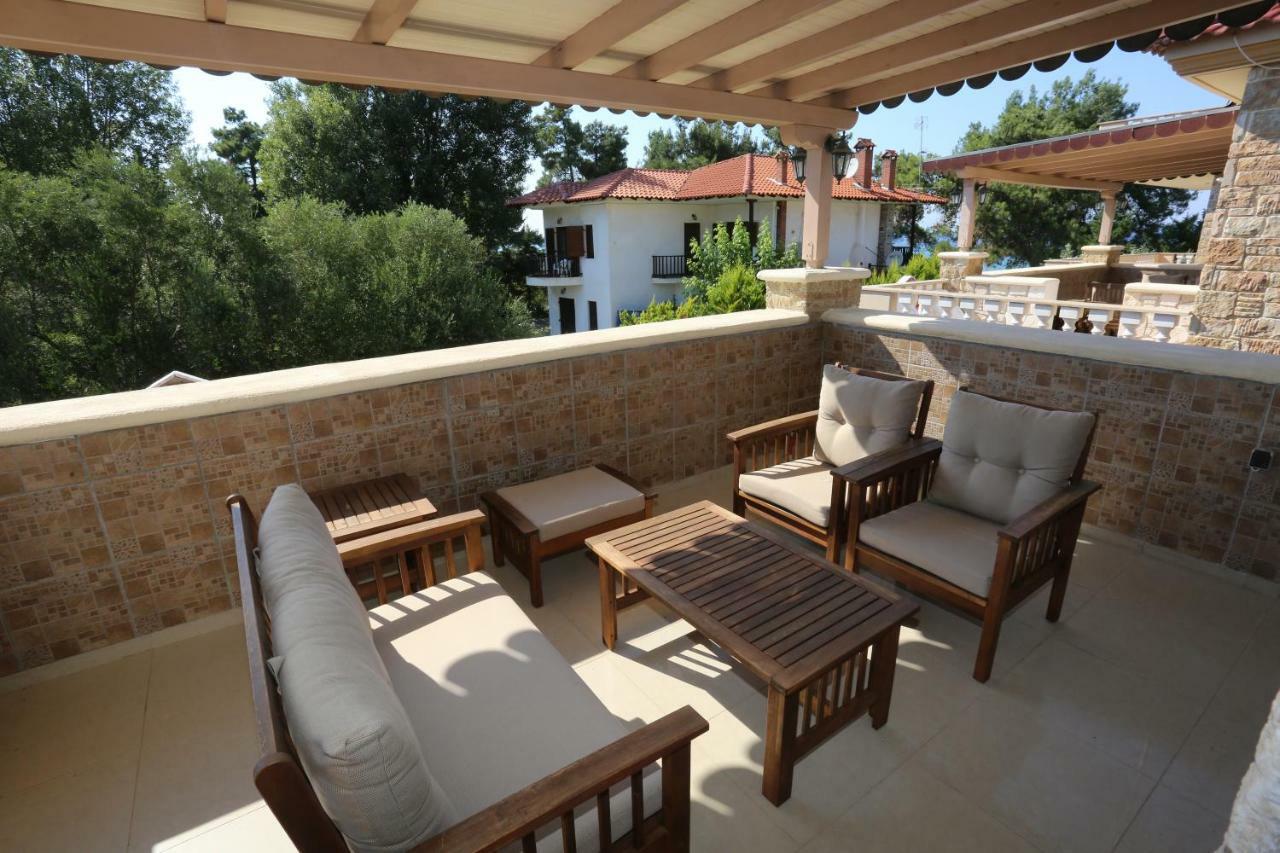 Villa Argo 3 - Beachfront, Big Gardens, Location! Πευκοχώρι Εξωτερικό φωτογραφία