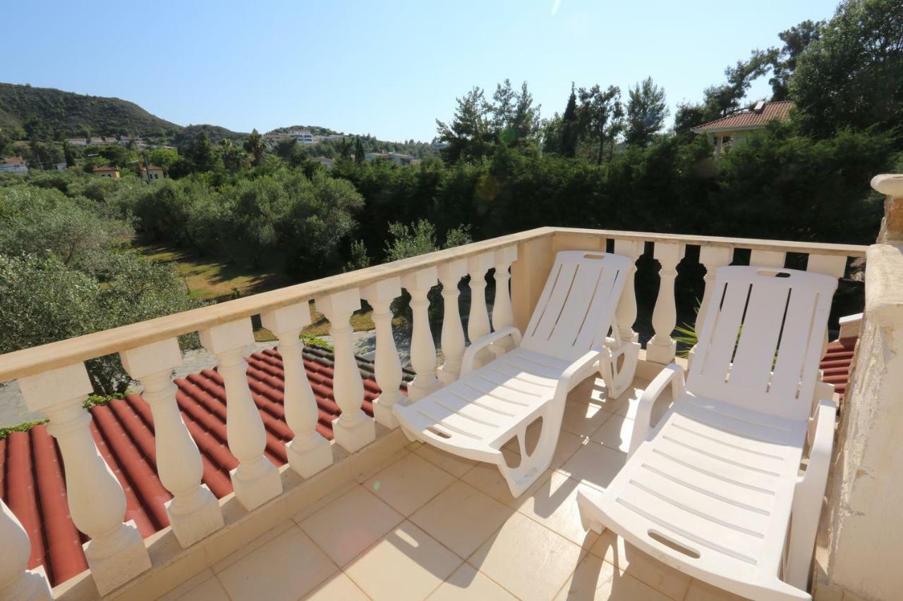 Villa Argo 3 - Beachfront, Big Gardens, Location! Πευκοχώρι Εξωτερικό φωτογραφία