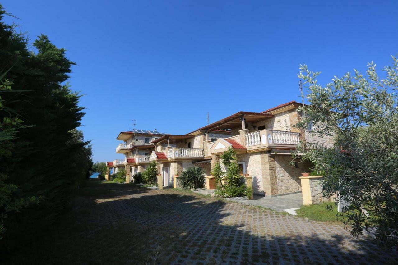 Villa Argo 3 - Beachfront, Big Gardens, Location! Πευκοχώρι Εξωτερικό φωτογραφία