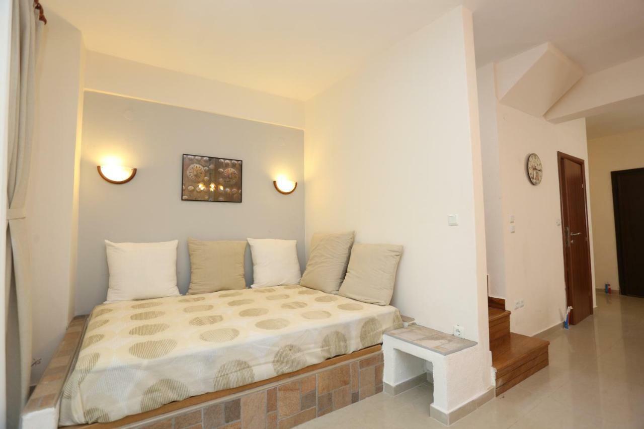 Villa Argo 3 - Beachfront, Big Gardens, Location! Πευκοχώρι Εξωτερικό φωτογραφία