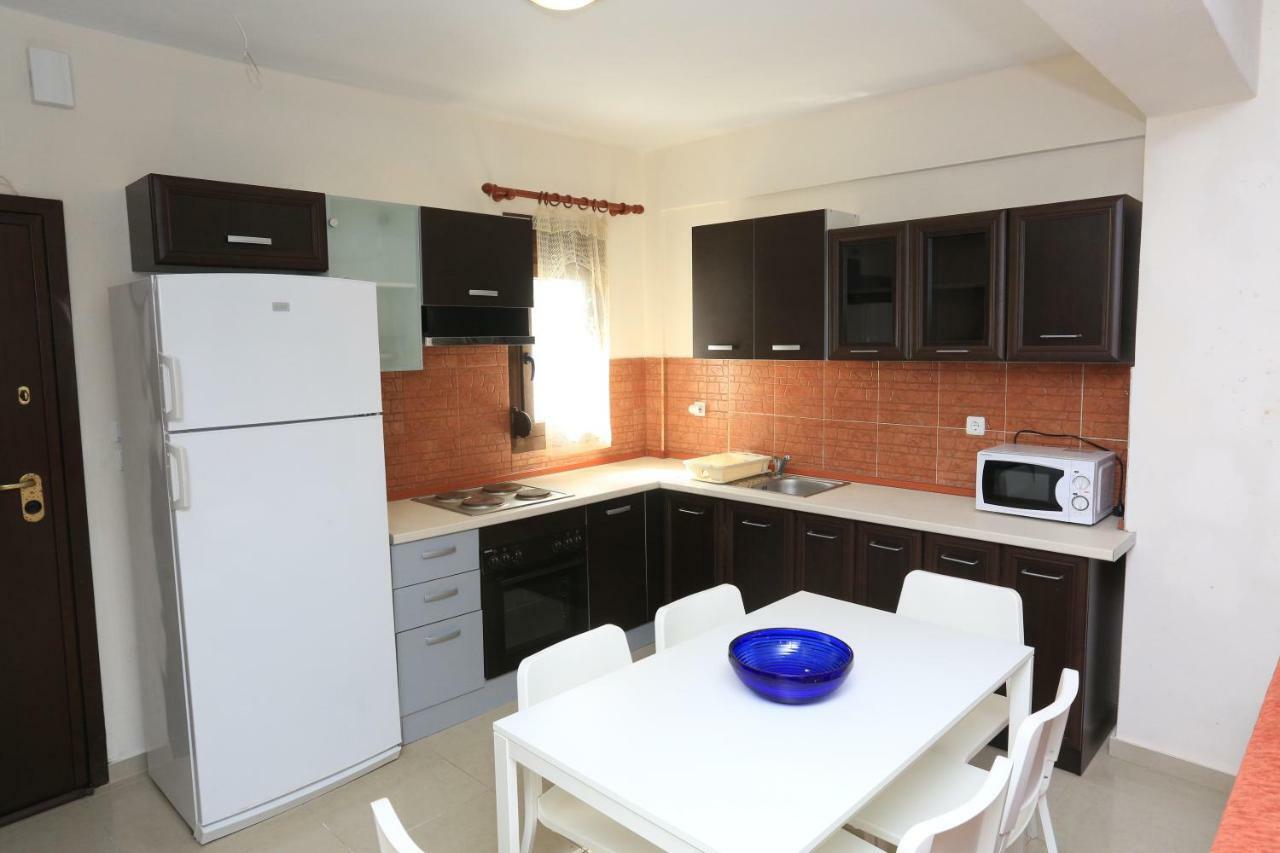 Villa Argo 3 - Beachfront, Big Gardens, Location! Πευκοχώρι Εξωτερικό φωτογραφία