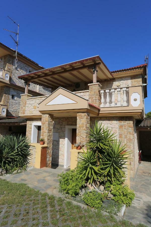 Villa Argo 3 - Beachfront, Big Gardens, Location! Πευκοχώρι Εξωτερικό φωτογραφία