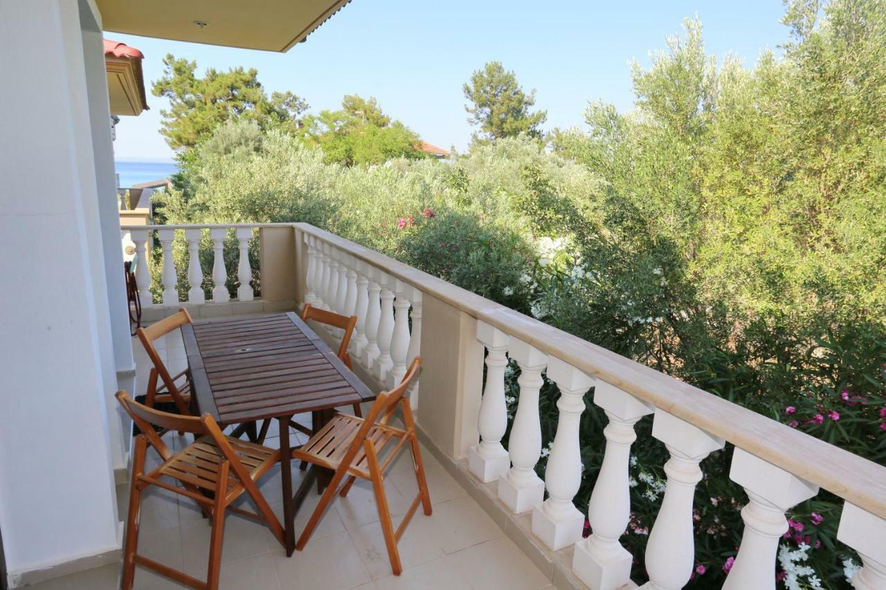 Villa Argo 3 - Beachfront, Big Gardens, Location! Πευκοχώρι Εξωτερικό φωτογραφία