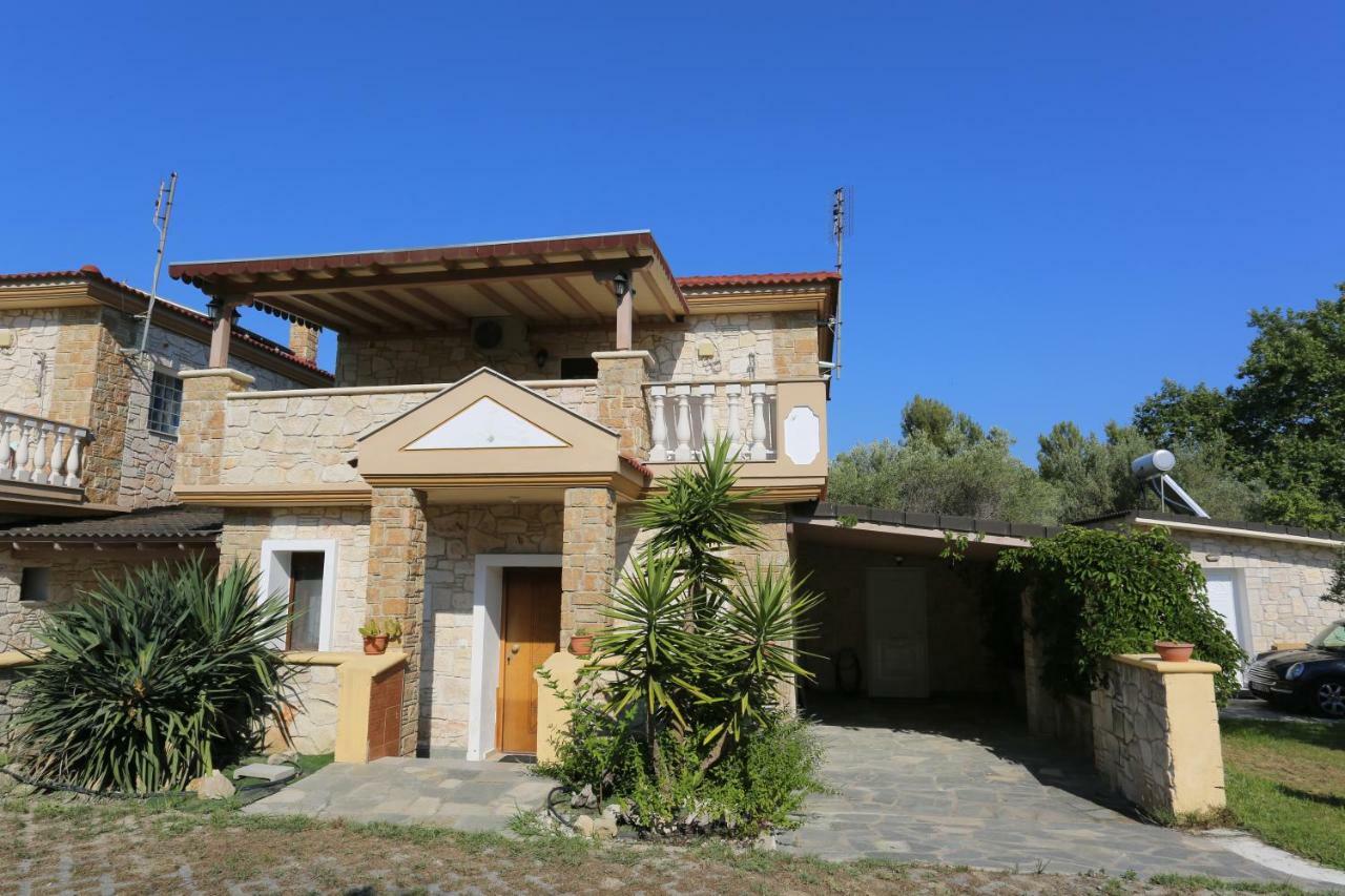 Villa Argo 3 - Beachfront, Big Gardens, Location! Πευκοχώρι Εξωτερικό φωτογραφία